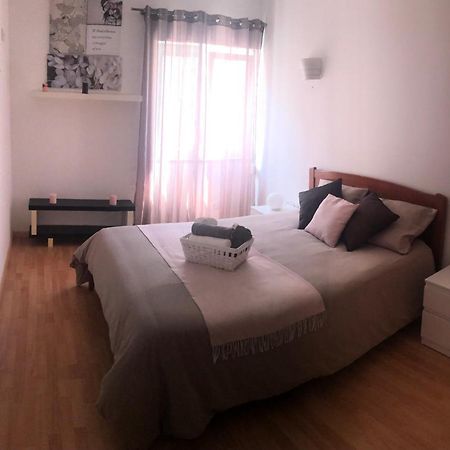 Appartement jusqu'à 6 personnes sur la presqu'île de Peniche surf Portugal Esterno foto