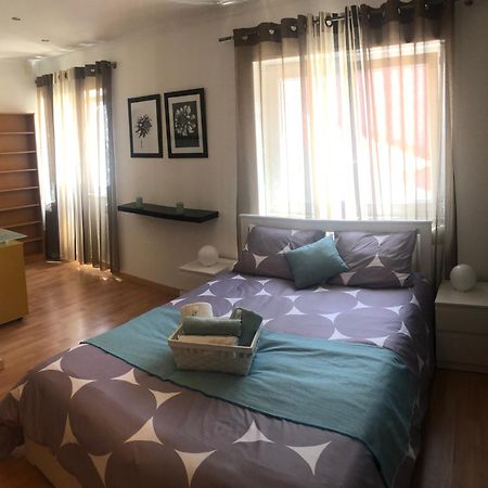 Appartement jusqu'à 6 personnes sur la presqu'île de Peniche surf Portugal Esterno foto