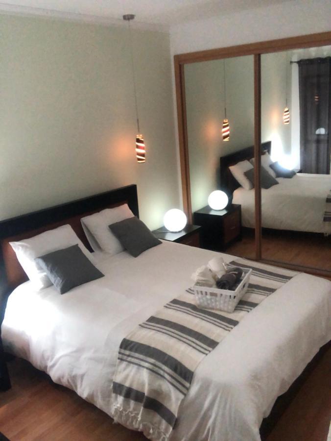 Appartement jusqu'à 6 personnes sur la presqu'île de Peniche surf Portugal Esterno foto