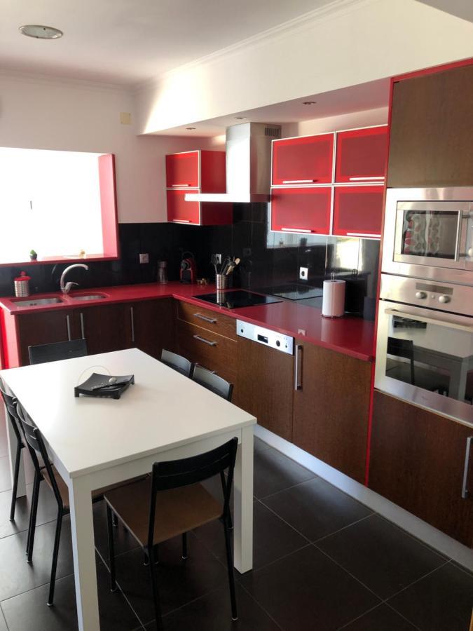 Appartement jusqu'à 6 personnes sur la presqu'île de Peniche surf Portugal Esterno foto