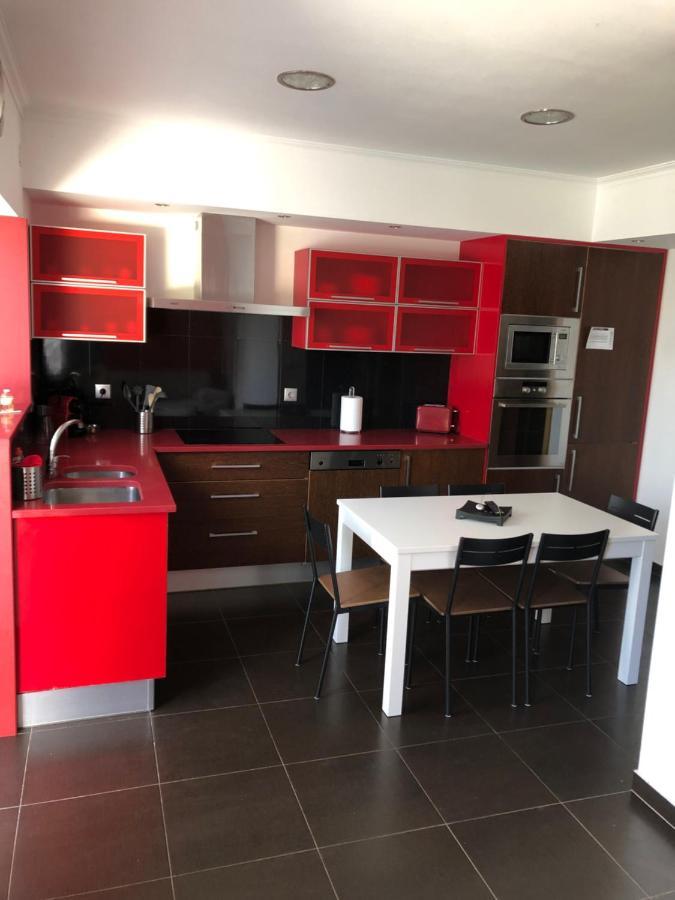 Appartement jusqu'à 6 personnes sur la presqu'île de Peniche surf Portugal Esterno foto