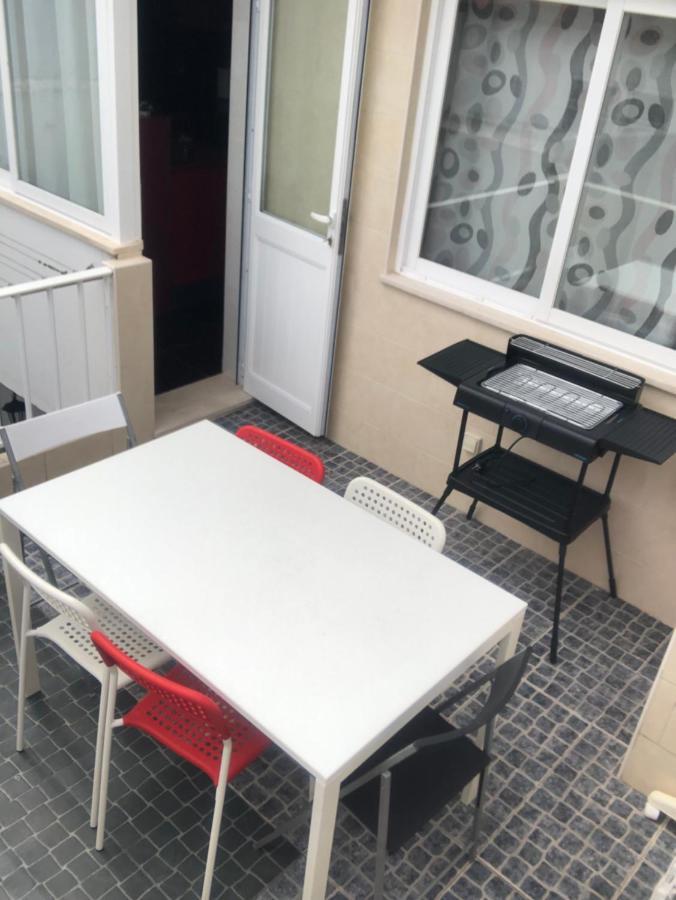 Appartement jusqu'à 6 personnes sur la presqu'île de Peniche surf Portugal Esterno foto